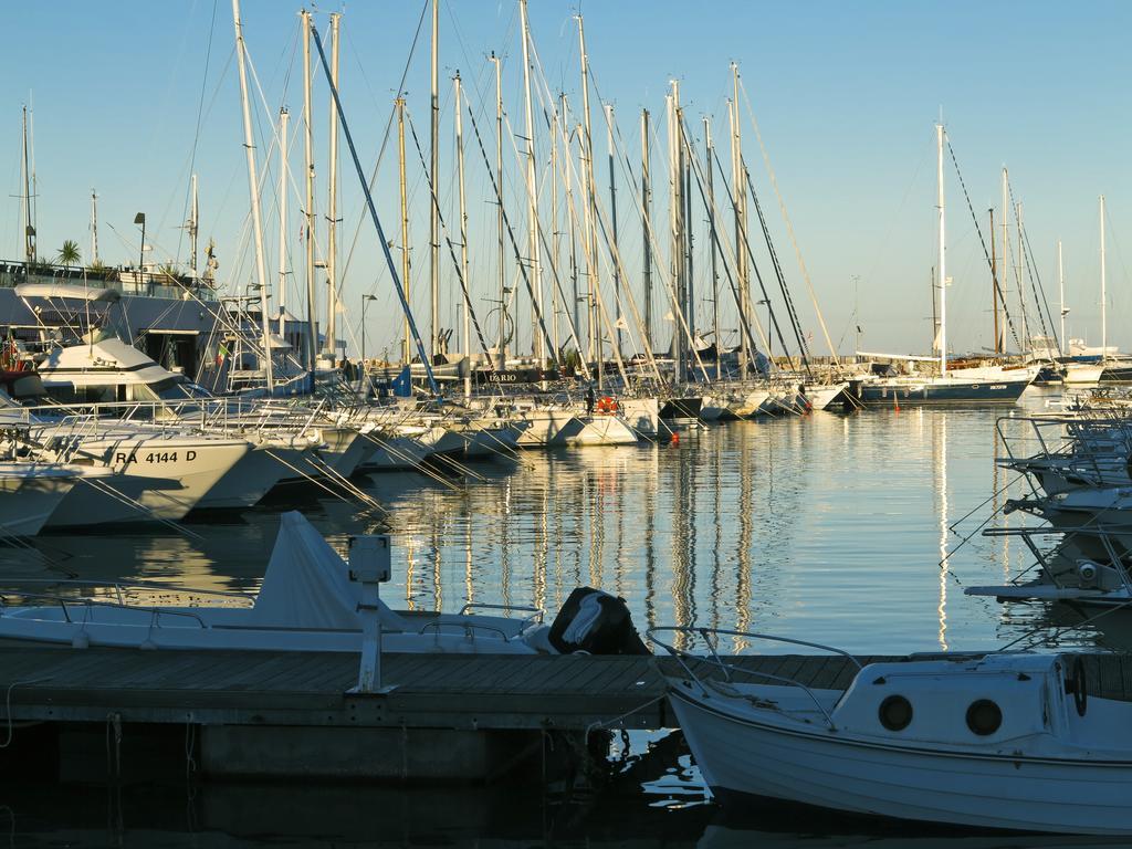 Hotel Regent - In Pieno Centro San Benedetto del Tronto Exterior photo