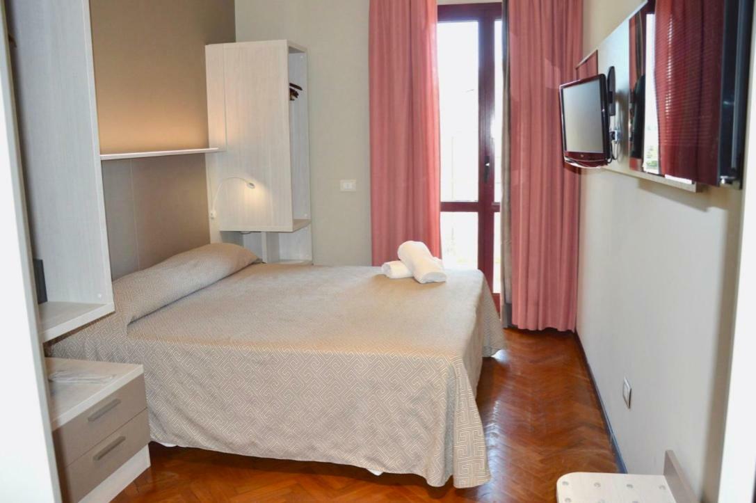 Hotel Regent - In Pieno Centro San Benedetto del Tronto Exterior photo