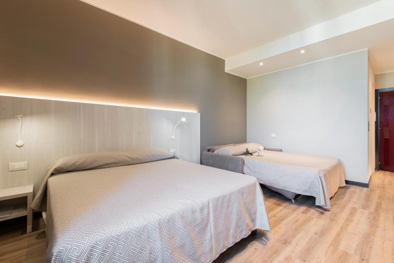 Hotel Regent - In Pieno Centro San Benedetto del Tronto Exterior photo